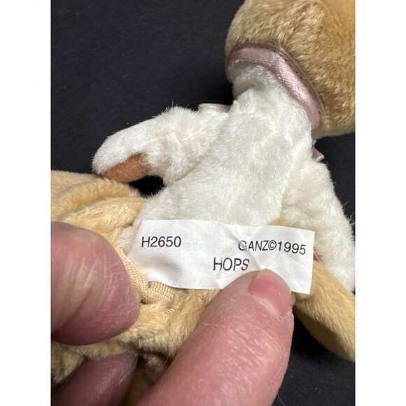 Vintage Ganz 1995 Hops Plush Bunny Toy With Bow & Embroidered Features - Picture 2 of 9